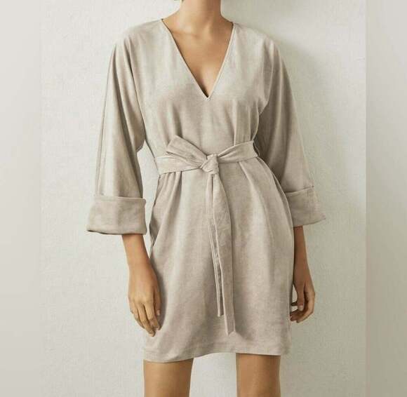 BCBGMAXAZRIA Dresses & Skirts - BCBGMAXAZRIA Women's Faux-Suede Mini Dress 3/4 SLEEVE V-NECK BELTED Sz XXS